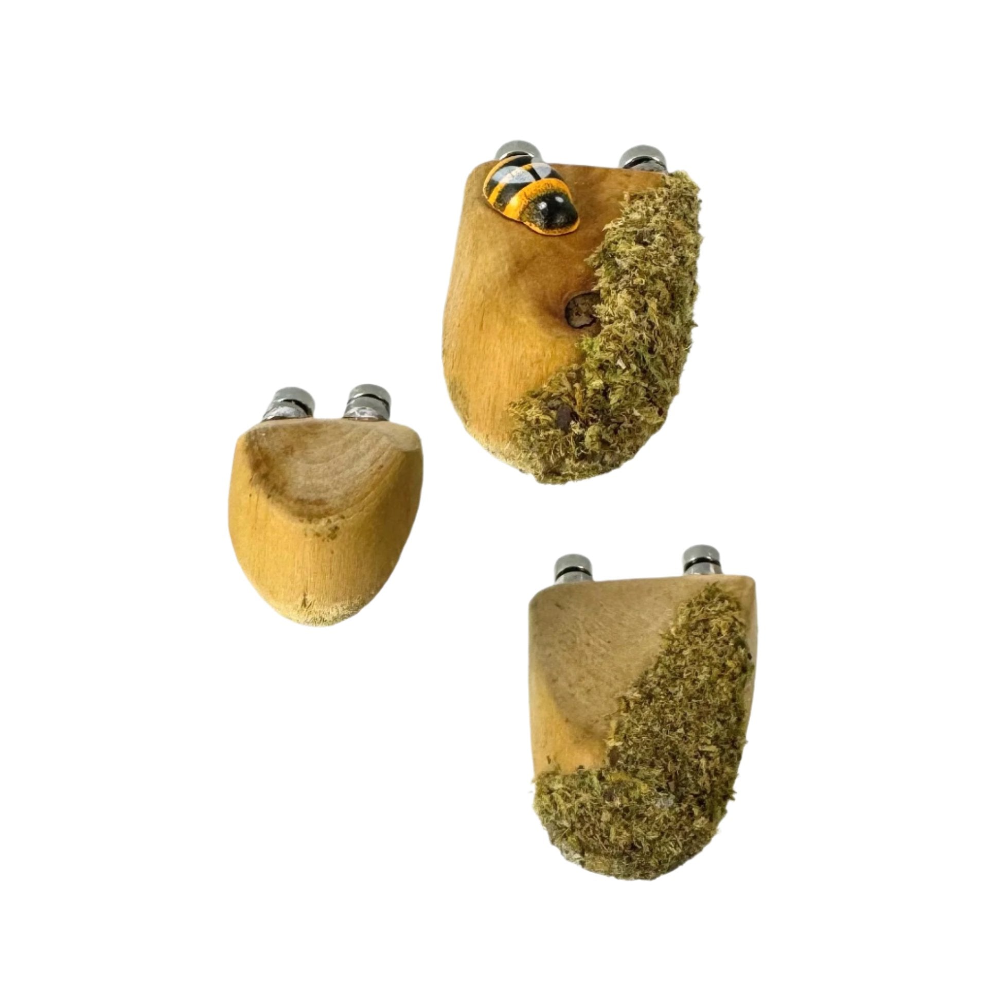 3 x Curved Ledges with bee