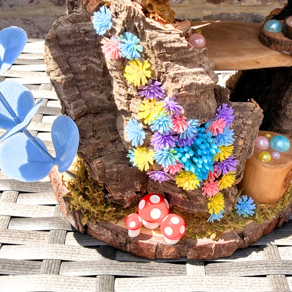 Spider Island - Rainbow Glade - Enclosure Decor