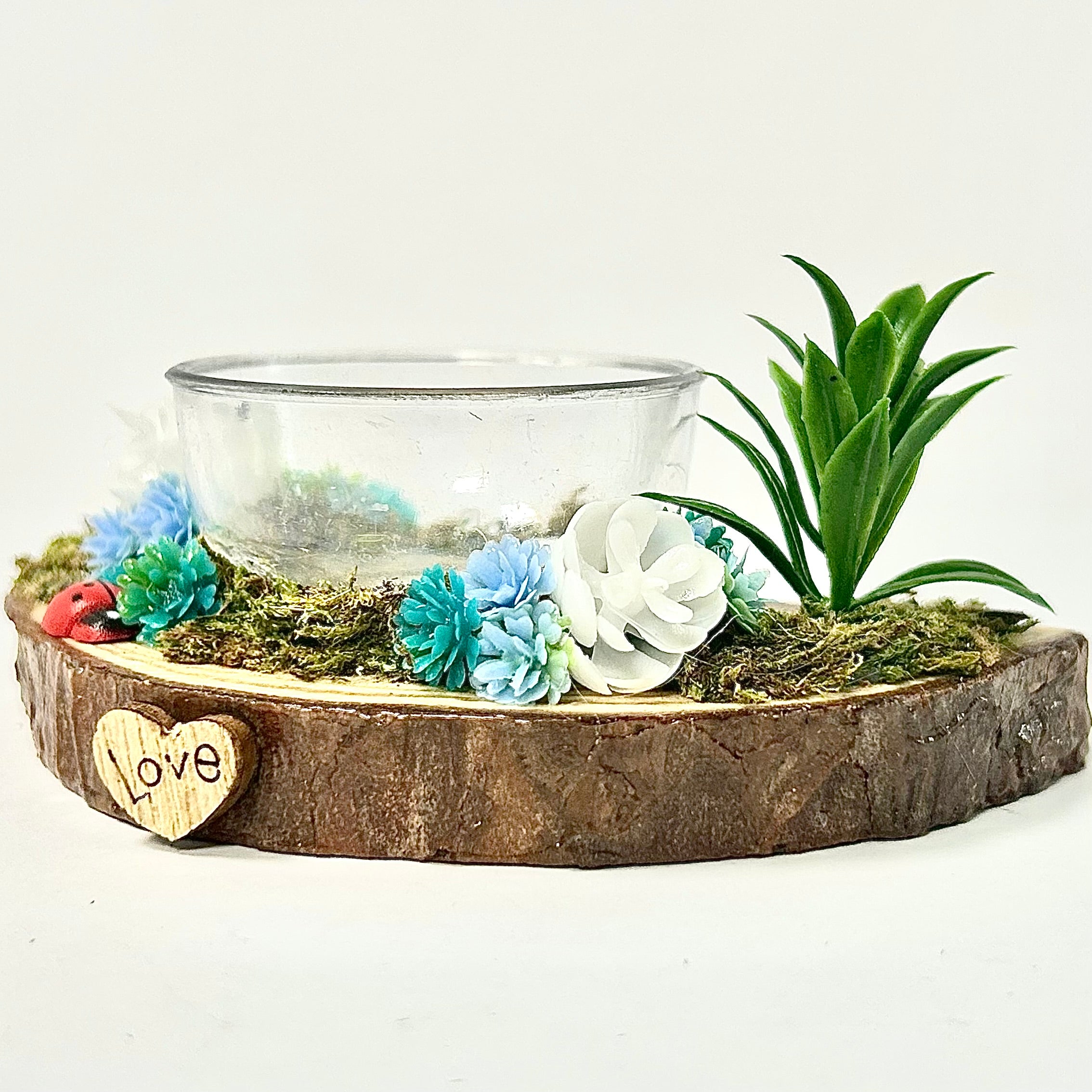 Blossom Bowl Ledge – Practical, Pretty, and Perfect for Feeding Time!
