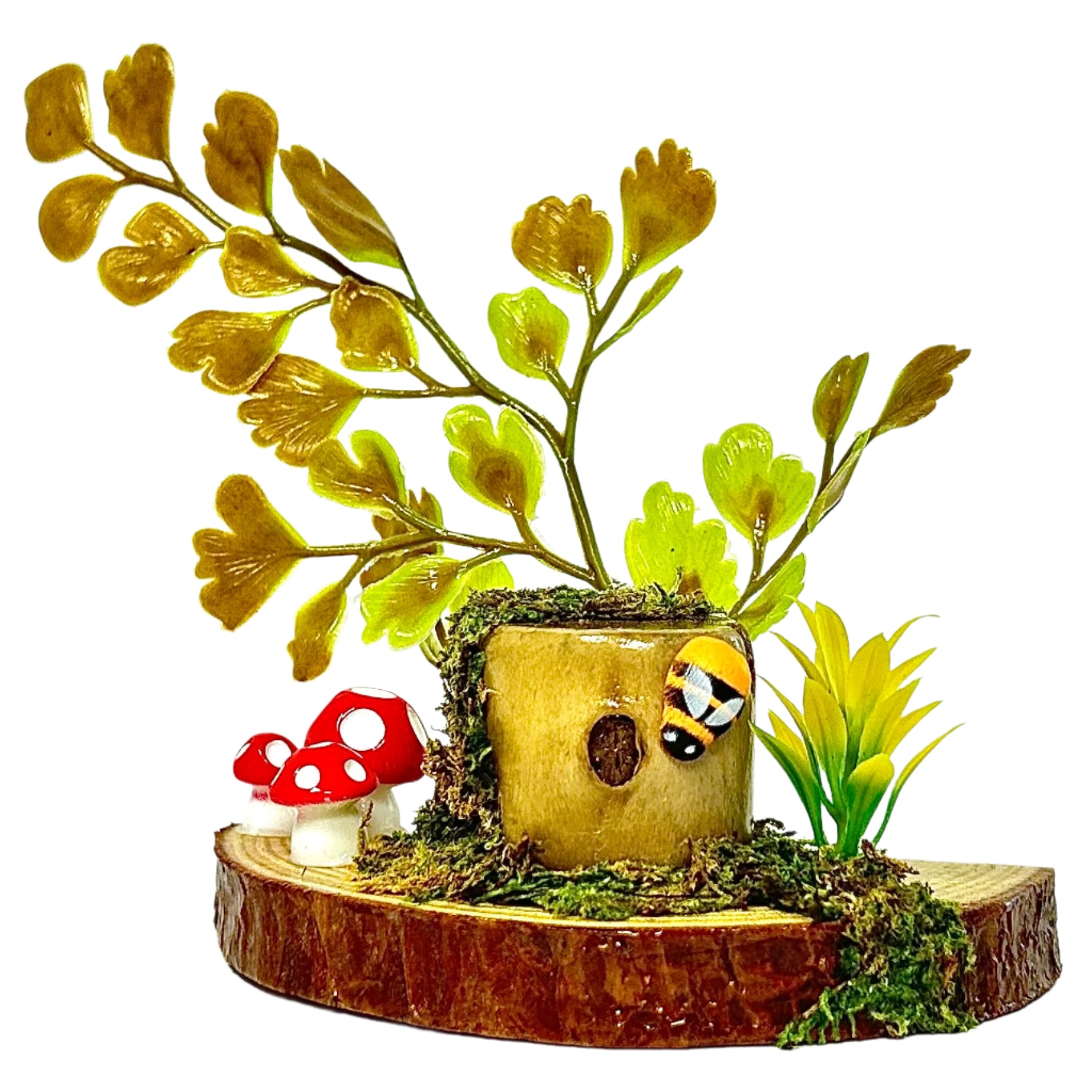 Forest Floor Ledge – A Woodland Retreat for Your Jumper!